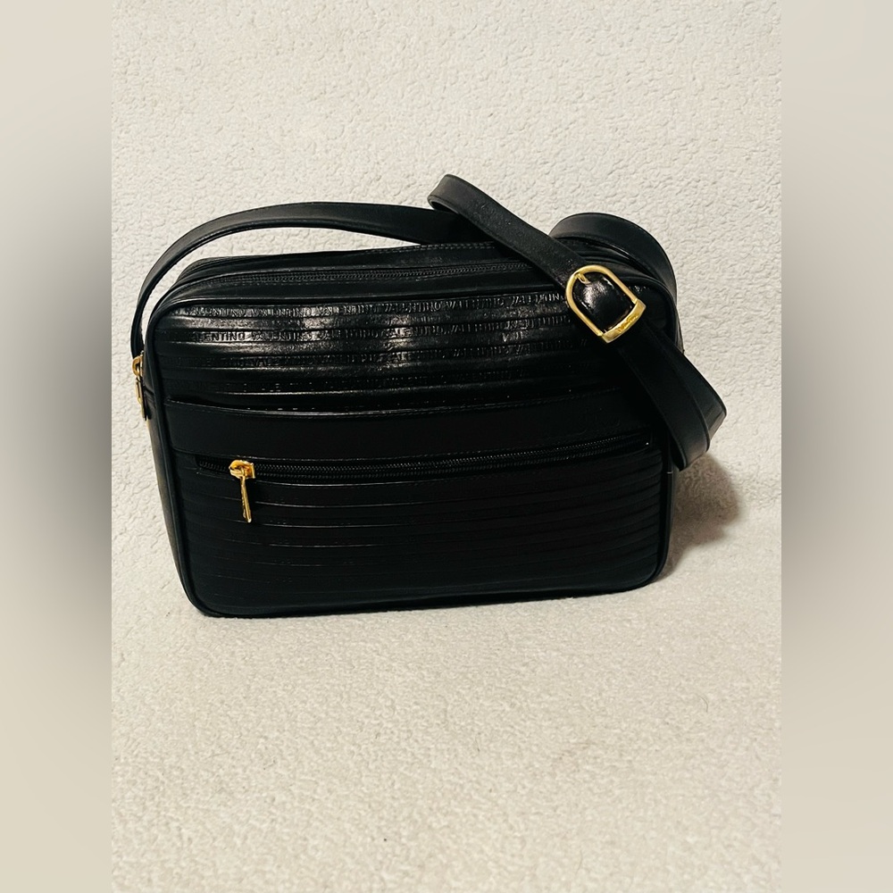 Mario Valentino Messenger/Crossbody Bag - Picture 5 of 13